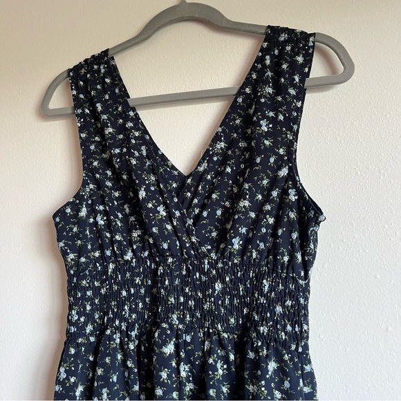 Derek Heart Junior Women's Size Medium Navy Blue Floral V Neck A line Dress - Picture 1 of 7